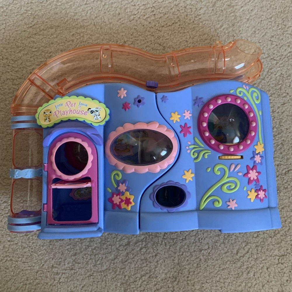 Littlest Pet Shop Pet Lovin Playhouse